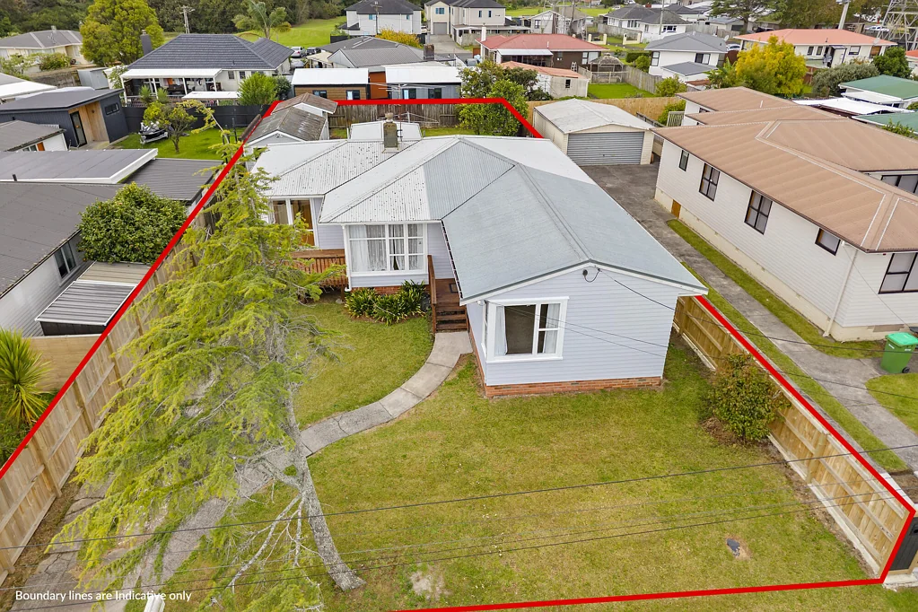 Pakuranga 4 Bedroom Vendor says Sell - Classic with Modern Upgrades