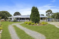 25 Rose Avenue, Minden