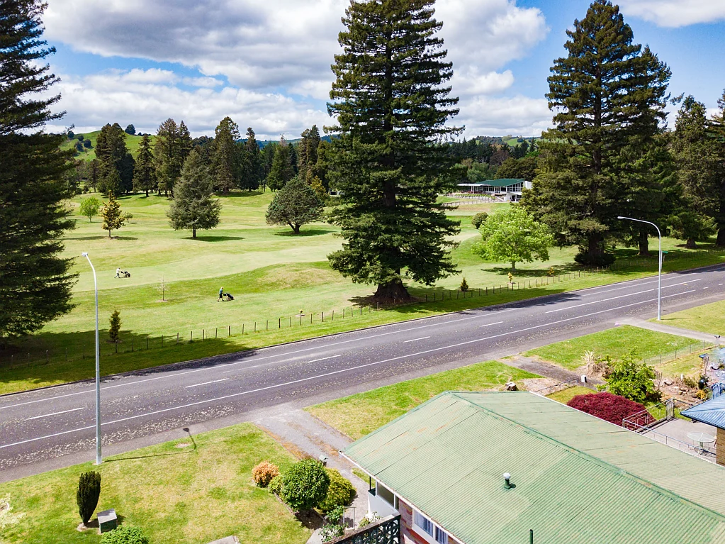 Taumarunui 3房  If You Like Golfing, You Will Love This!