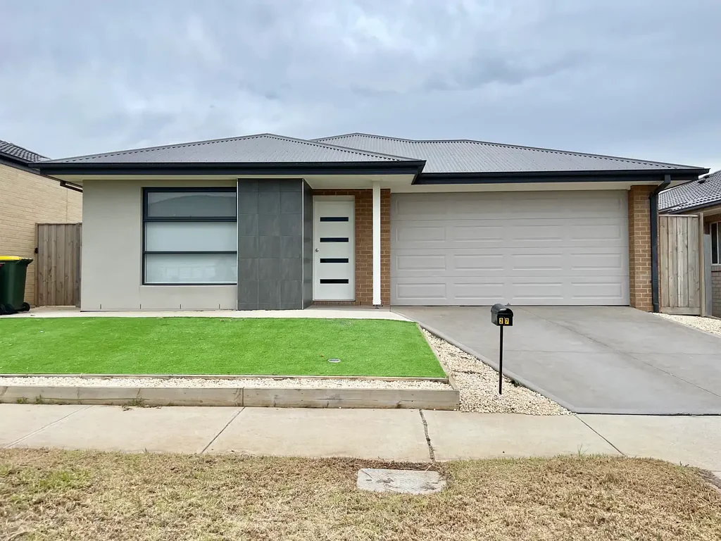 Beautiful Family Home in Truganina, VIC 3029