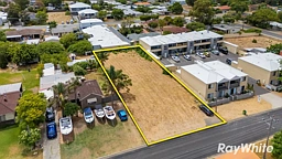 18 Service Street, Mandurah