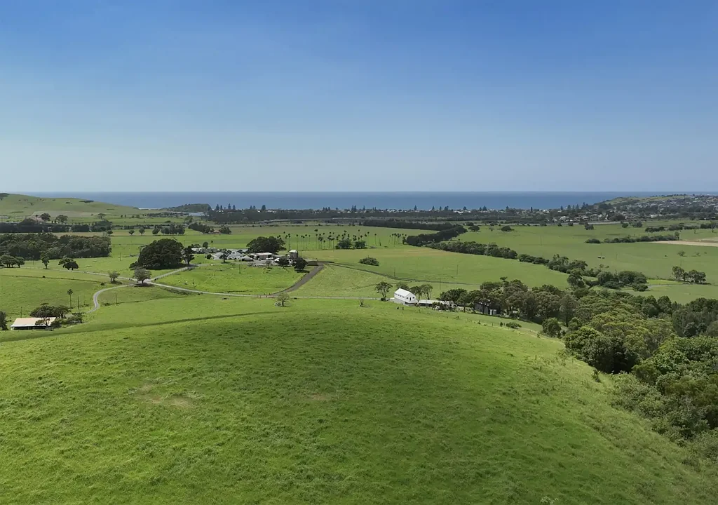 Rose Valley 'The Hill Block' - Escape to the Country