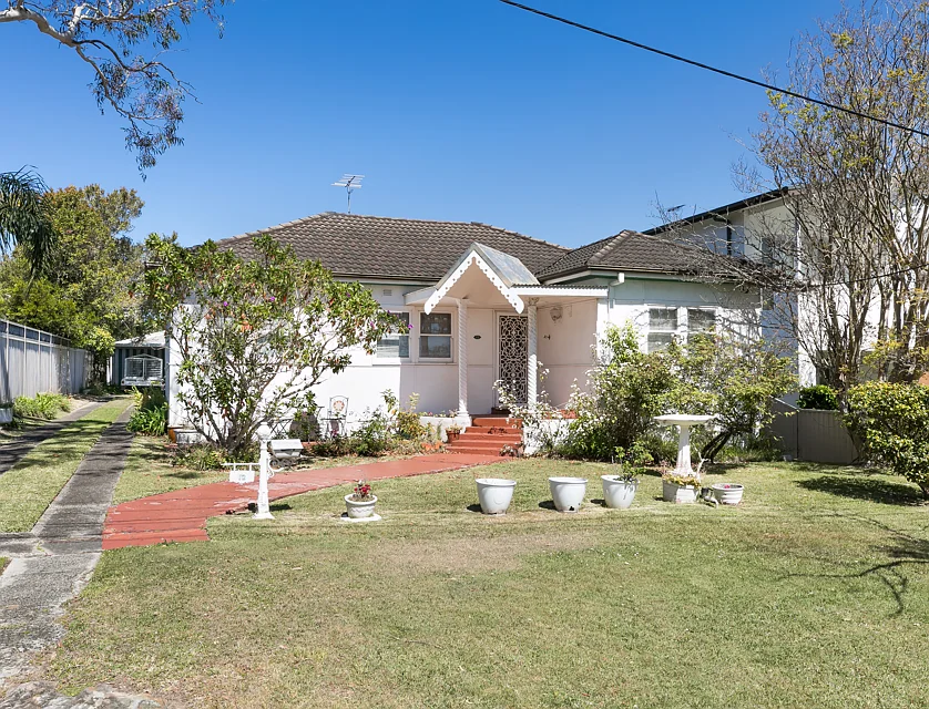 12 Alice Street, Caringbah South, Sutherland Shire, 3 Schlafzimmer, 1 Badezimmer, House