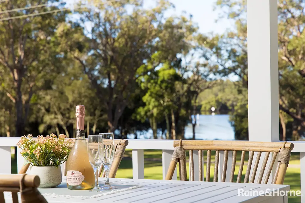 18 Beach Road, Lemon Tree Passage, NSW 2319