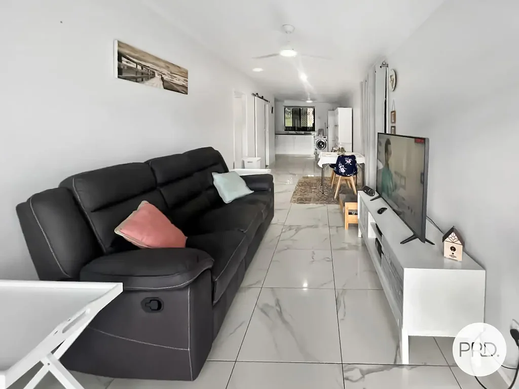 Boyne Island 1房  LIFESTYLE - BOYNE ISLAND CARAVAN PARK