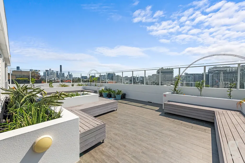 110/113 Commercial Road, Teneriffe, QLD 4005