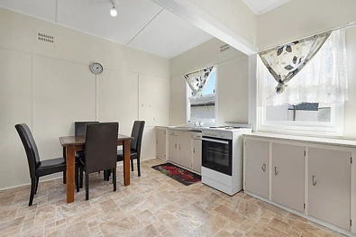 29 Inner Crescent, Lithgow, NSW 2790, 2 slaapkamers, 1 badkamers, House