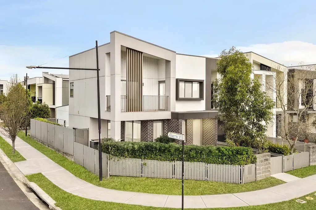 Schofields 5कमरा North Facing McDonald Jones Ex-Display home in the heart of Altrove Estate! 10 minutes walk to Schofields Train Station
