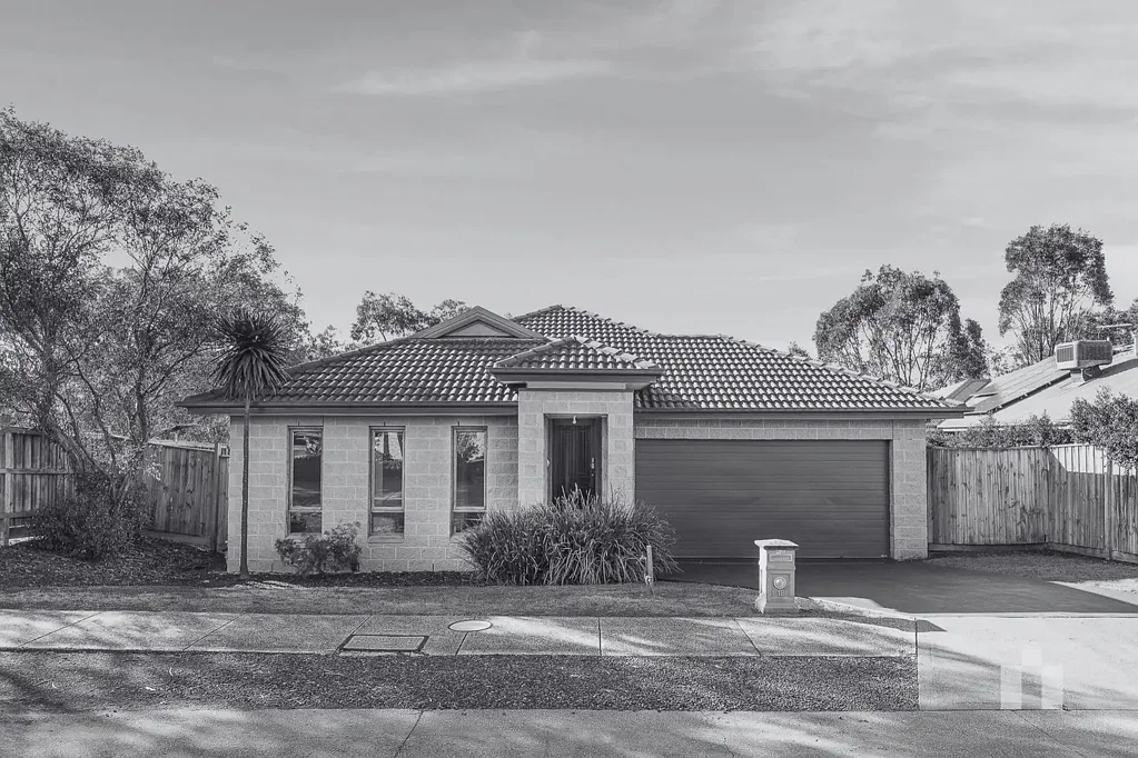 18 Lake Front Mews, Doreen, VIC 3754