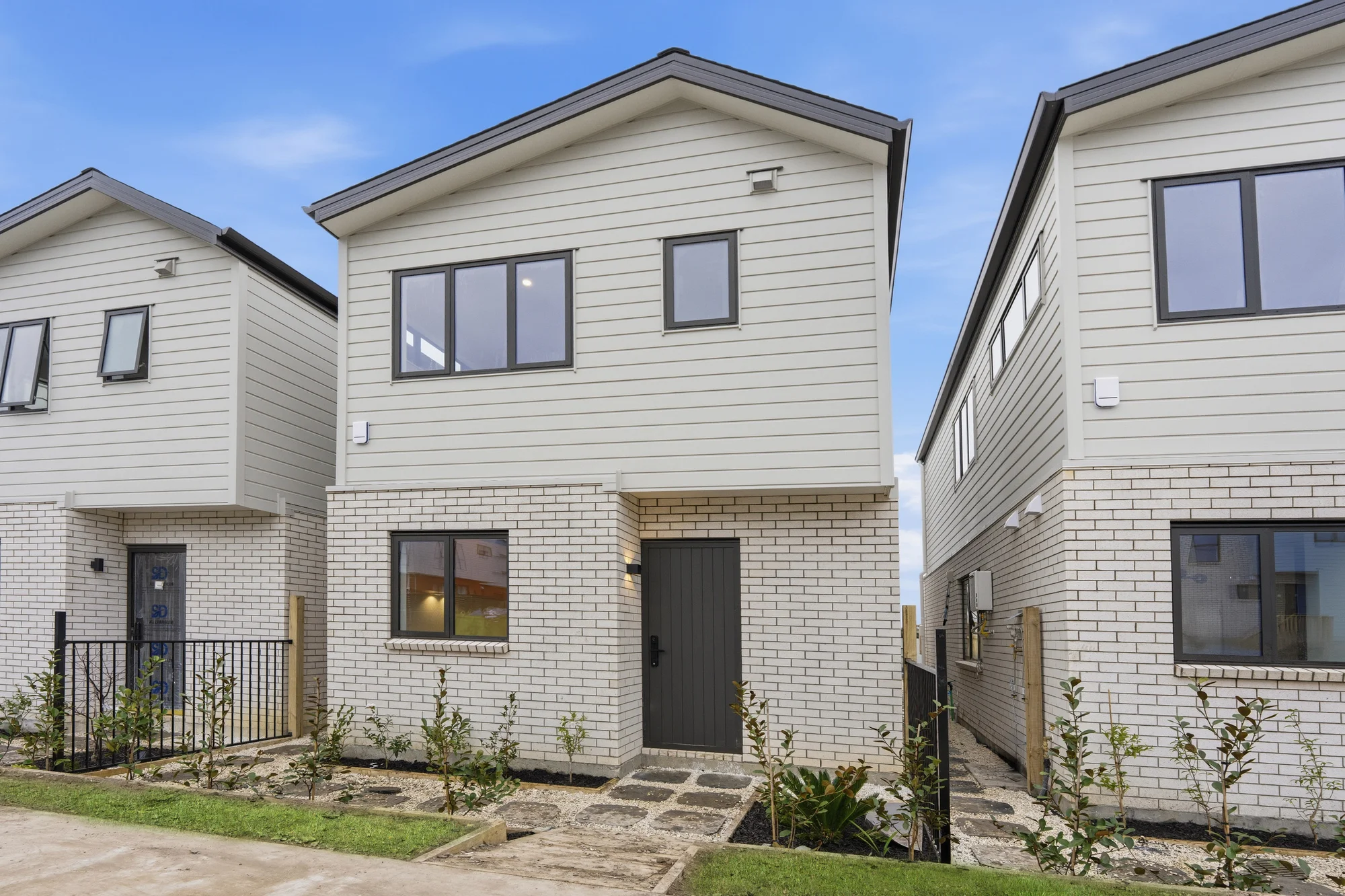Westgate 4部屋 Costco at Your Doorstep | Dual Living Opportunity