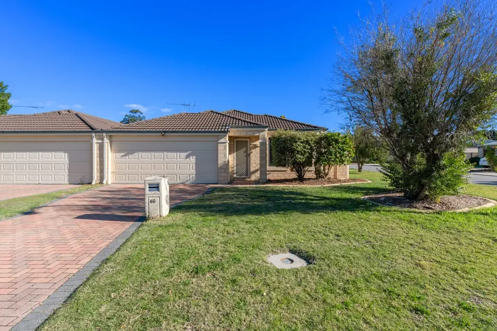 Family Home in Prime Bayswater Location!
