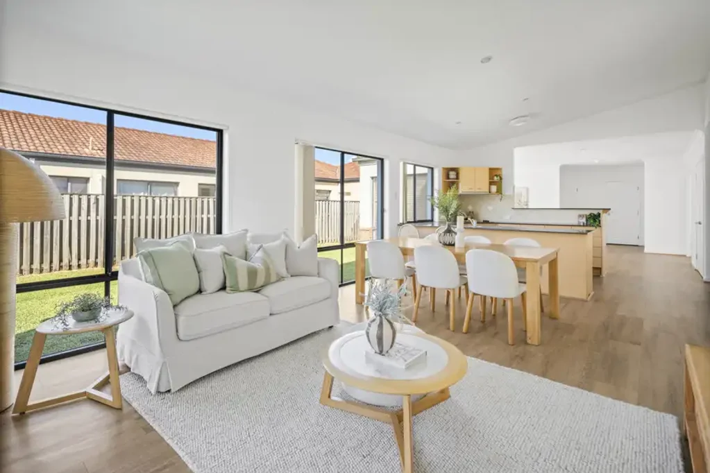 Robina 4Kwarto Immaculate House, Blue Ribbon Location