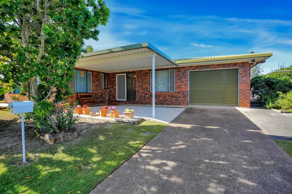 Charming Three-Bedroom Home in Scarness