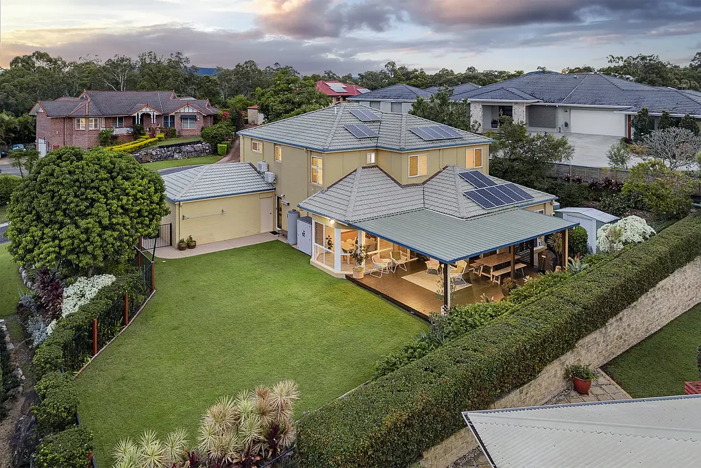 Bridgeman Downs 5Phòng ngủ Expansive Family Home in the Habitat Estate!
