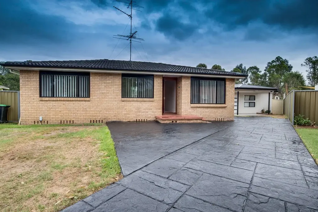 Spacious Bedroom Family Home in Quiet Cul-de-Sac