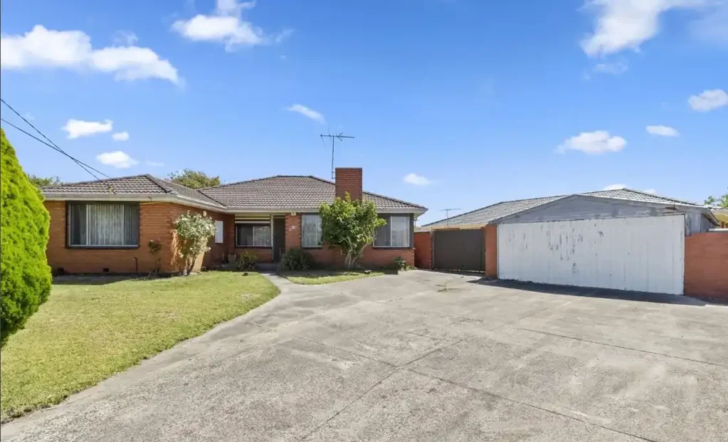 Beautiful Unfurnished - 4 Bedroom Home in Noble Park