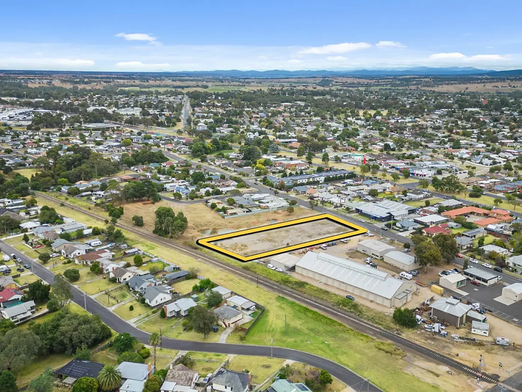 Bairnsdale  RARE MIXED USE BLOCK IN CBD