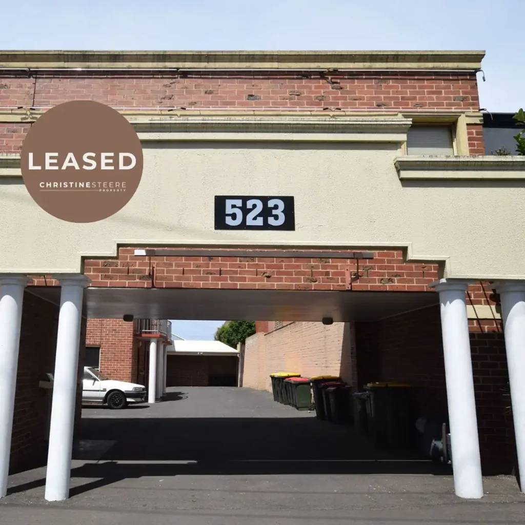 Central Furnished Apartment for Easy Living