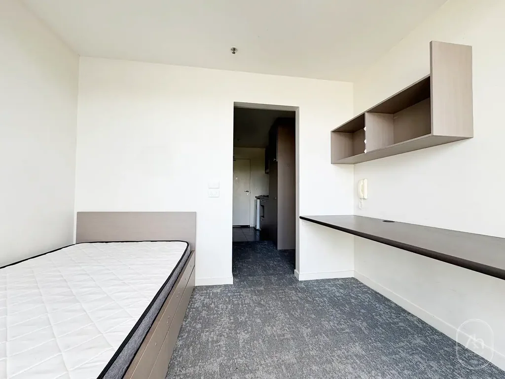 Fully Furnished Studio in Prime Hawthorn Location (Student Only)