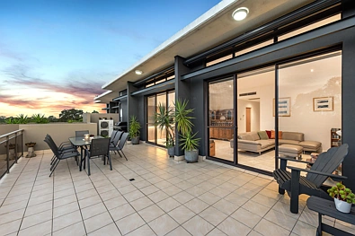 Pymble 3Zimmer Definitive penthouse living, private north-facing outlooks, unrivalled convenience