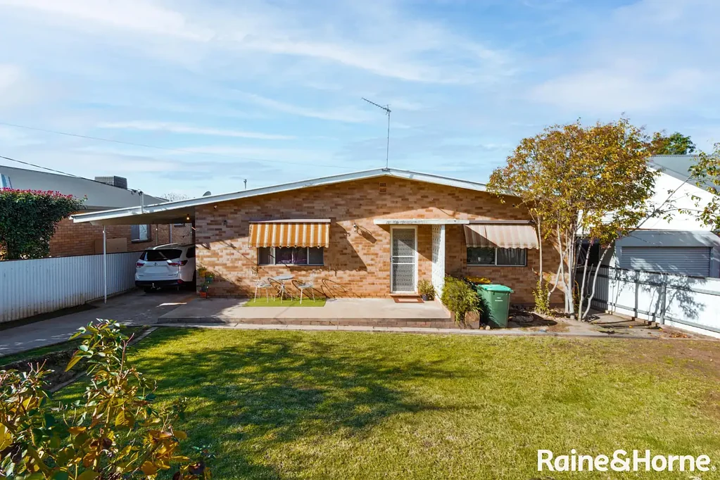 Kooringal 3房  Established Comfort in One of Kooringal's Best Streets