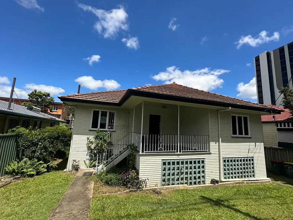 Three bedroom home in the heart of West End!