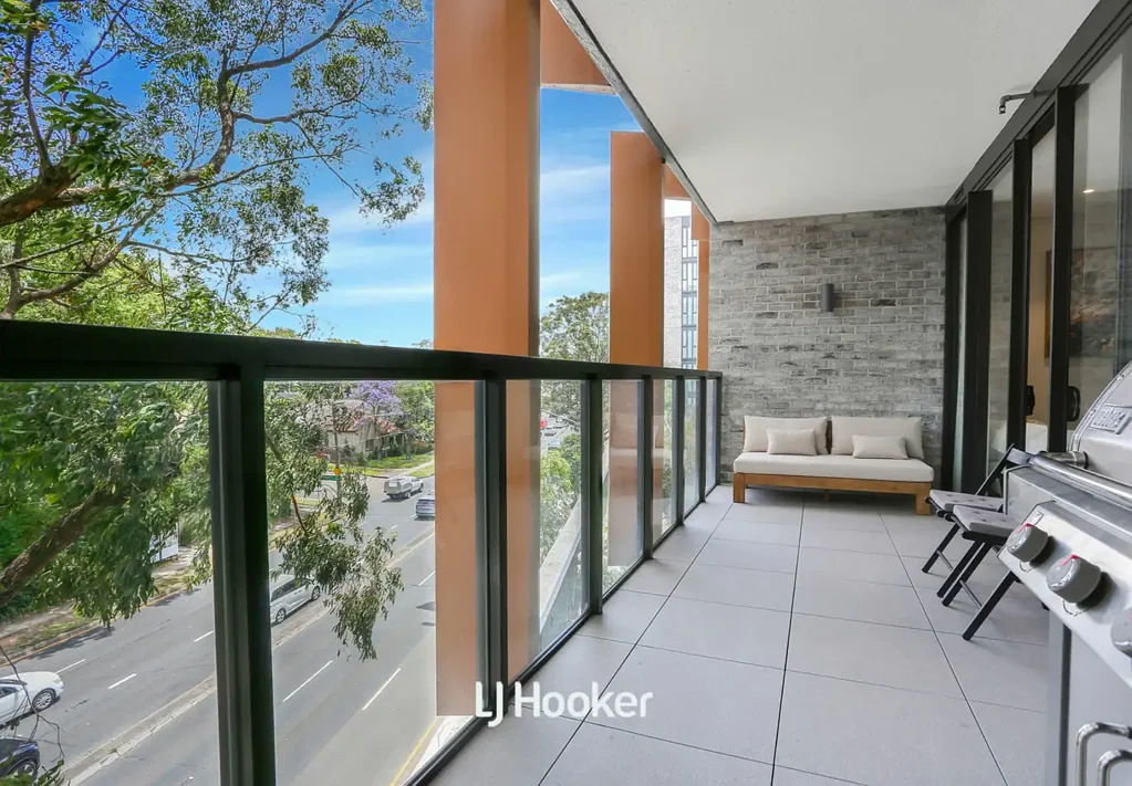 Roseville 2房  Luxurious, Modern And Sunlit Apartment Commanding Prime Position