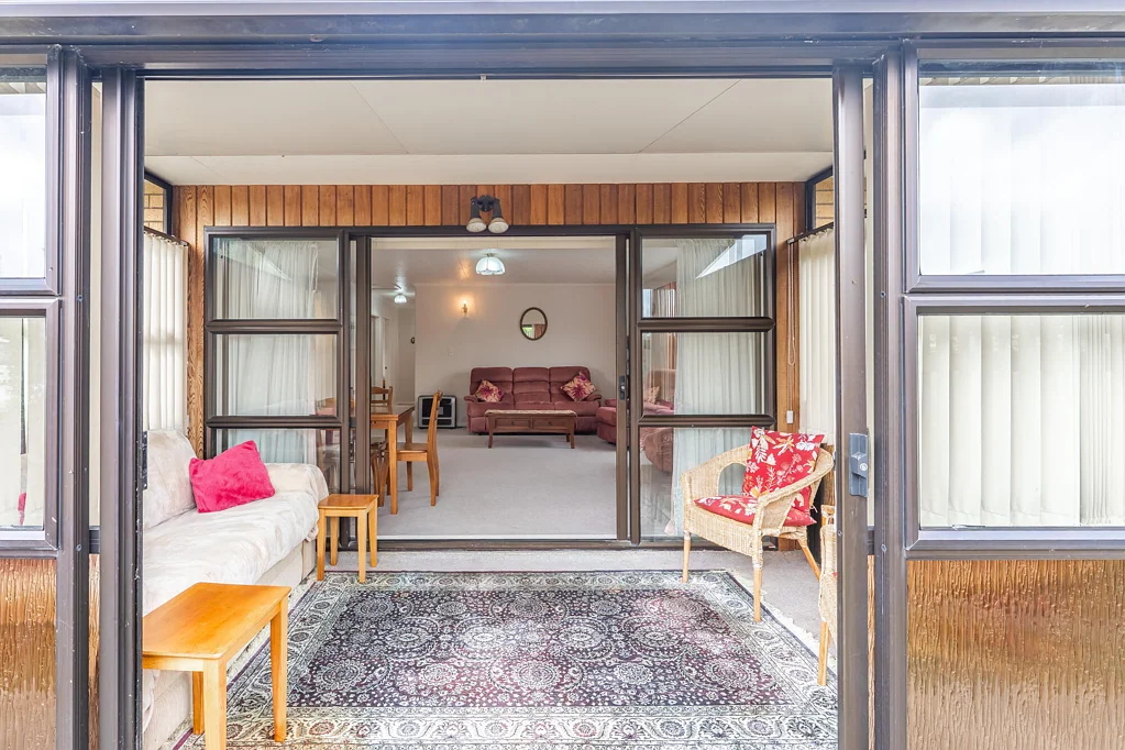 Otaki 2房  SWEET SPOT - GREAT VALUE + CENTRAL