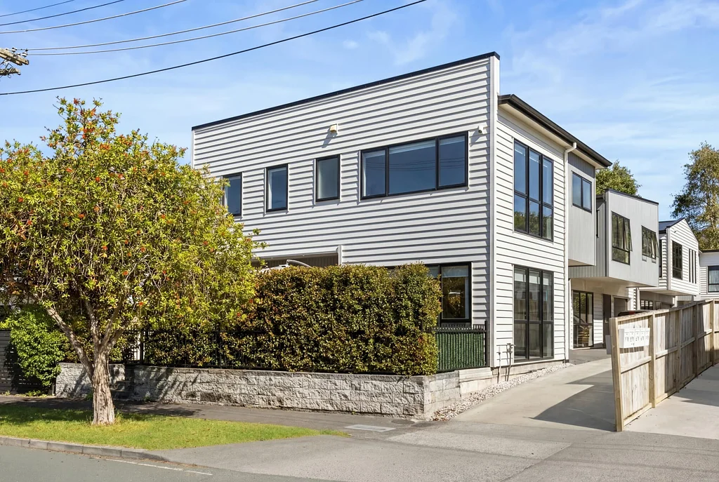 Glen Innes 4Kwarto Light, Lifestyle & Location!