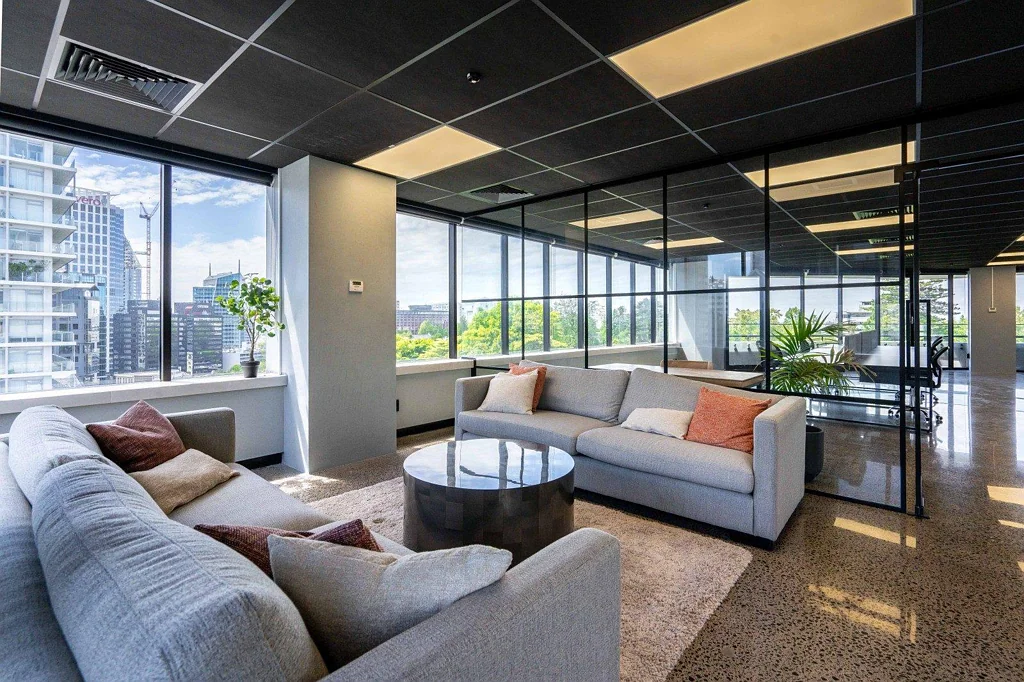 Auckland Central CBRE – POLISHED AND ELEVATED WITH VIEWS