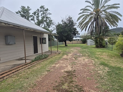 35 Riddell Street, Bingara, NSW 2404, 4 Bedrooms, 2 Bathrooms, Unit