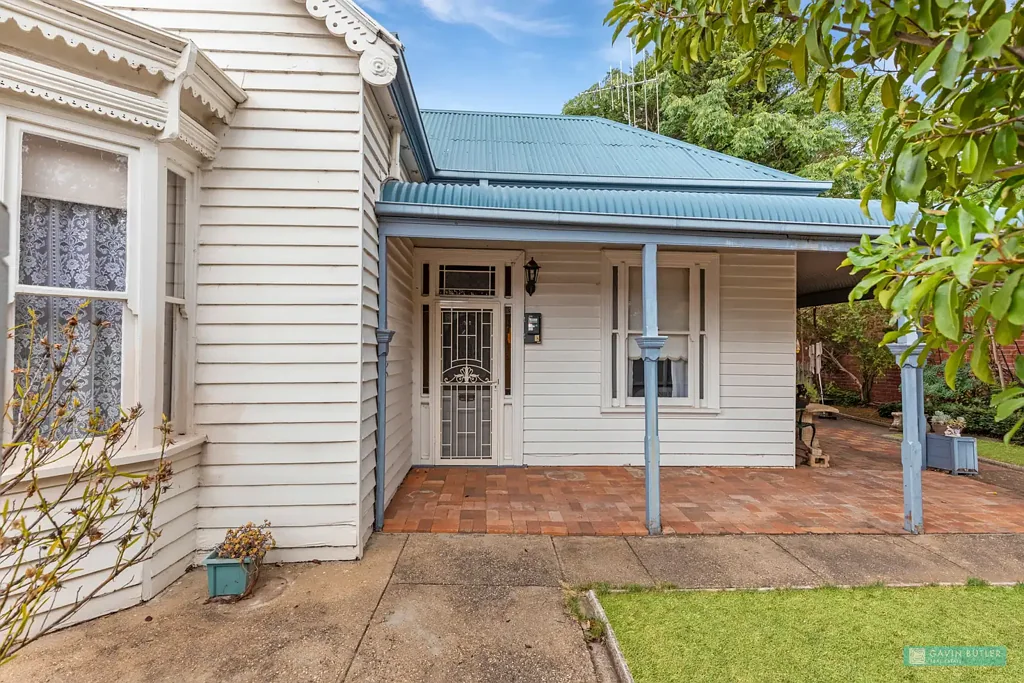 Quarry Hill 3房  Extremely charming inner city period home in a highly desirable precinct