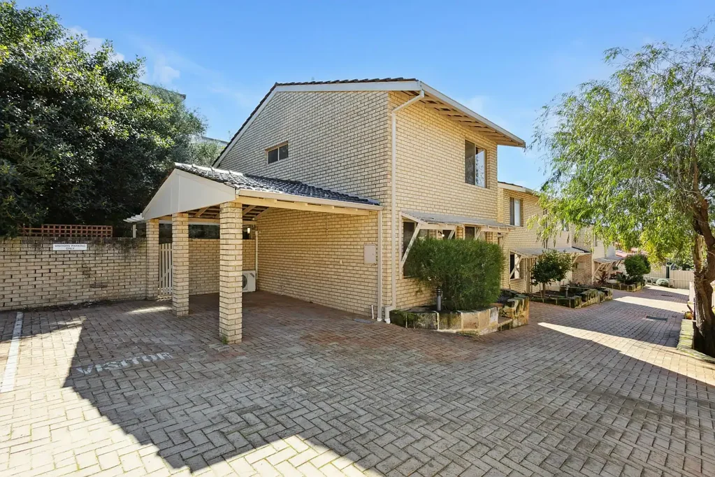 10/4 Ferguson St, Maylands, WA 6051