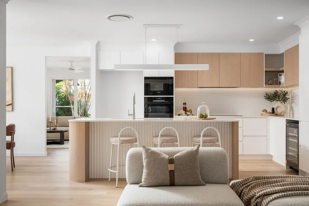 Parrearra 4房  Modern Luxury Meets Coastal Comfort - Your Dream Parrearra Home Awaits