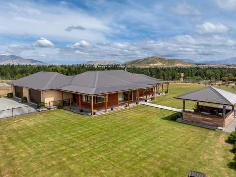 Twizel 3房  Luxury Living with Mountain & Lake Views