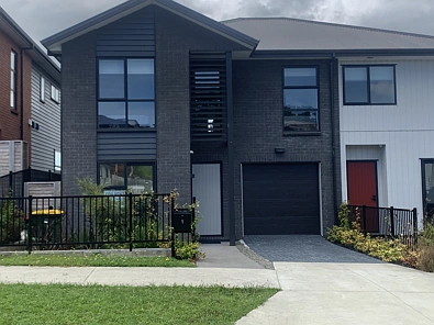 NEAR NEW, HIGH SPEC FAMILY HOME IN BEAUTIFUL BIRDWOOD HEIGHTS, SWANSON.