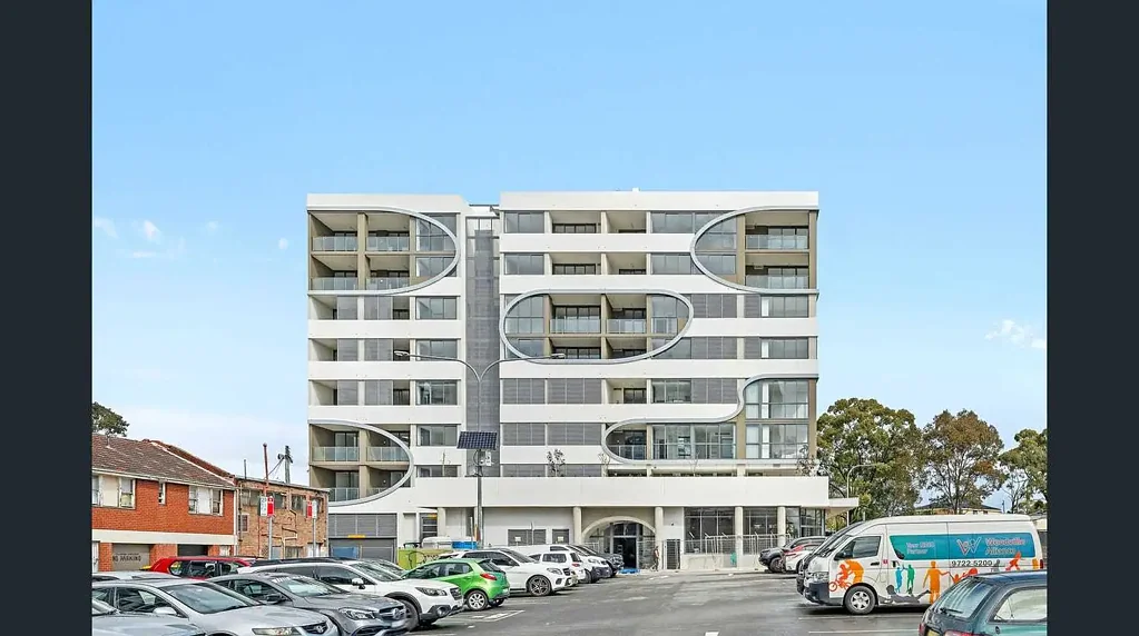 Brand New 2 Bedroom, 2 Bathroom Apartment with Sunroom/Study – Heart of Villawood