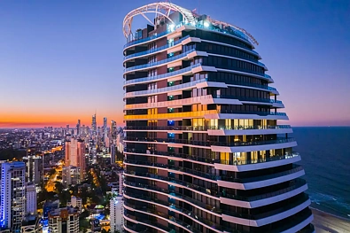 Broadbeach 2ਬੈੱਡਰੂਮ Sophisticated Fully Furnished Apartment in the Heart of Vibrant Broadbeach