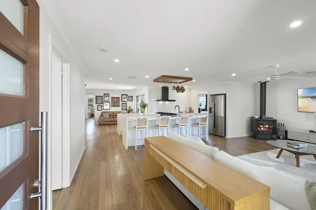 Mudgeeraba 5 Slaapkamer Genuine Dual Living on an Usable 1,745m2 Block