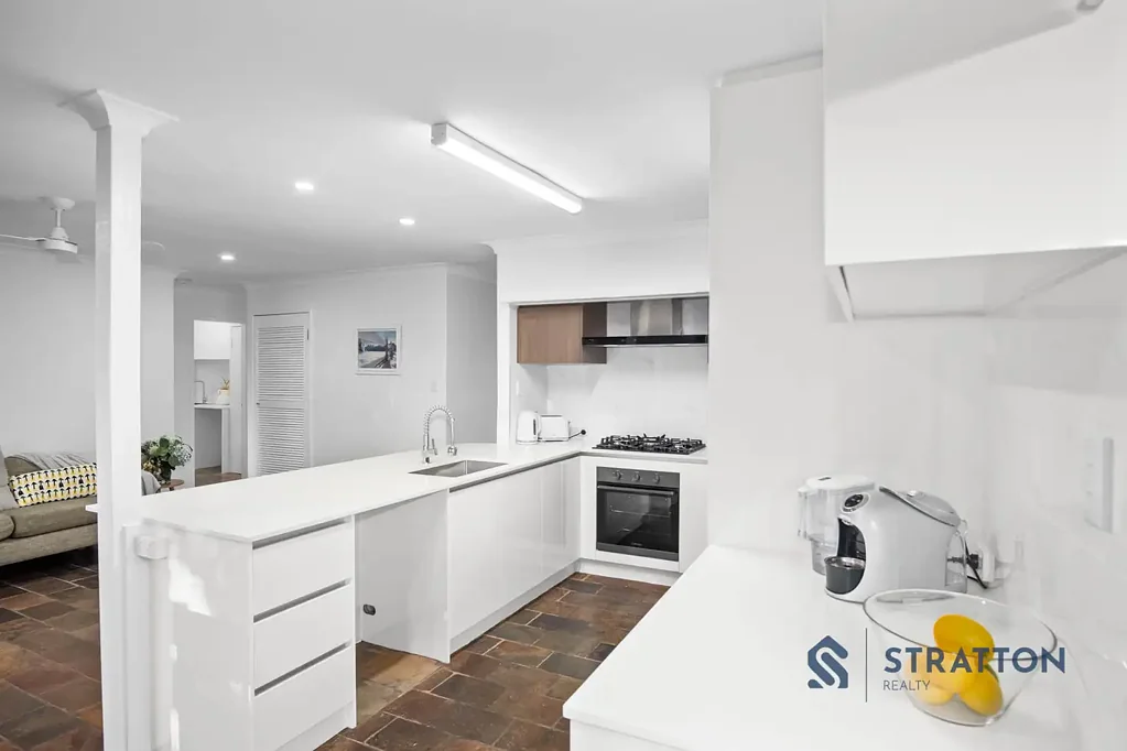 Parkwood 3 Bedroom Beautifully Renovated & Ready to Call Home