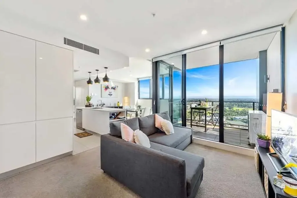 Deposit Just Taken - Amazing Views, Modern Furnished, Comfortable & Convenient Location!