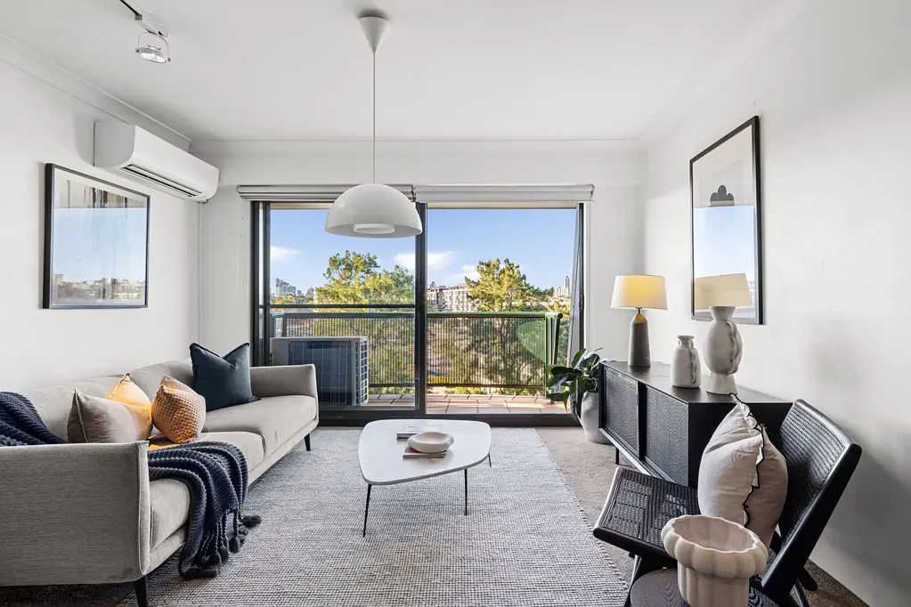 Erskineville 1 Bedroom Top floor north-facing apartment in Sydney Park Village