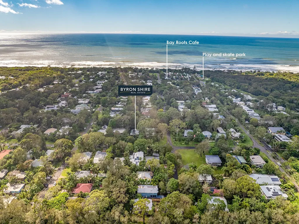 11 Royal Avenue, South Golden Beach