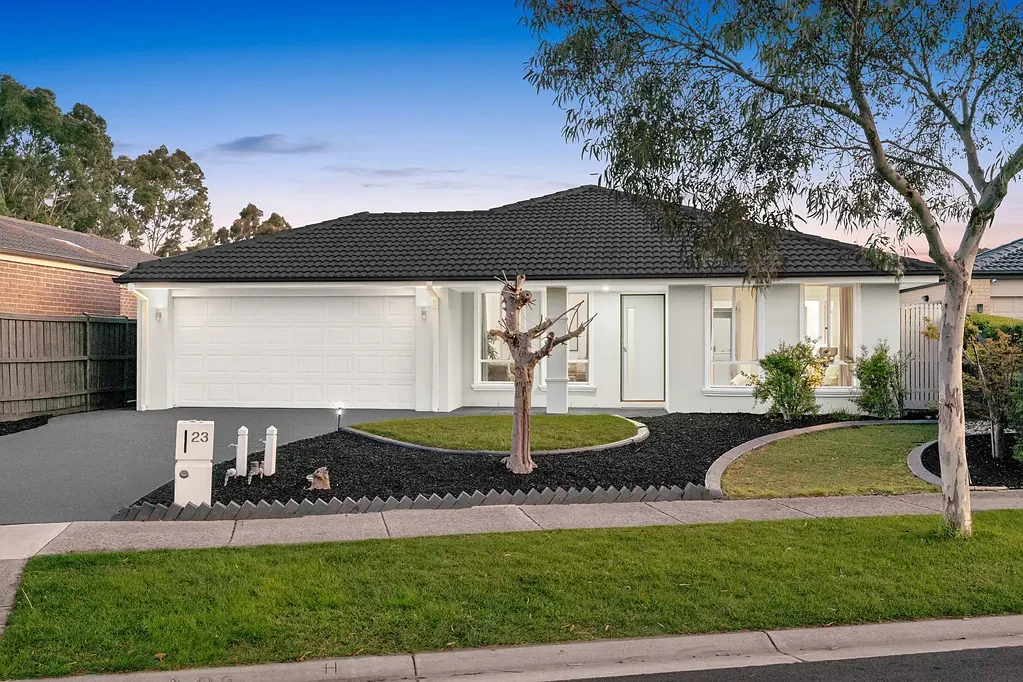 Cranbourne East 4Kwarto STEP INSIDE, FALL IN LOVE, MAKE IT HOME