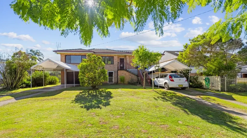 Grafton 4 Bedroom FAMILY HOME IN DESIRABLE WESTLAWN LOCATION