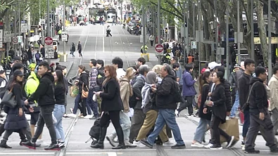 一份工资不够活？澳洲最新数据炸了：48%的人今年要找更多工作！