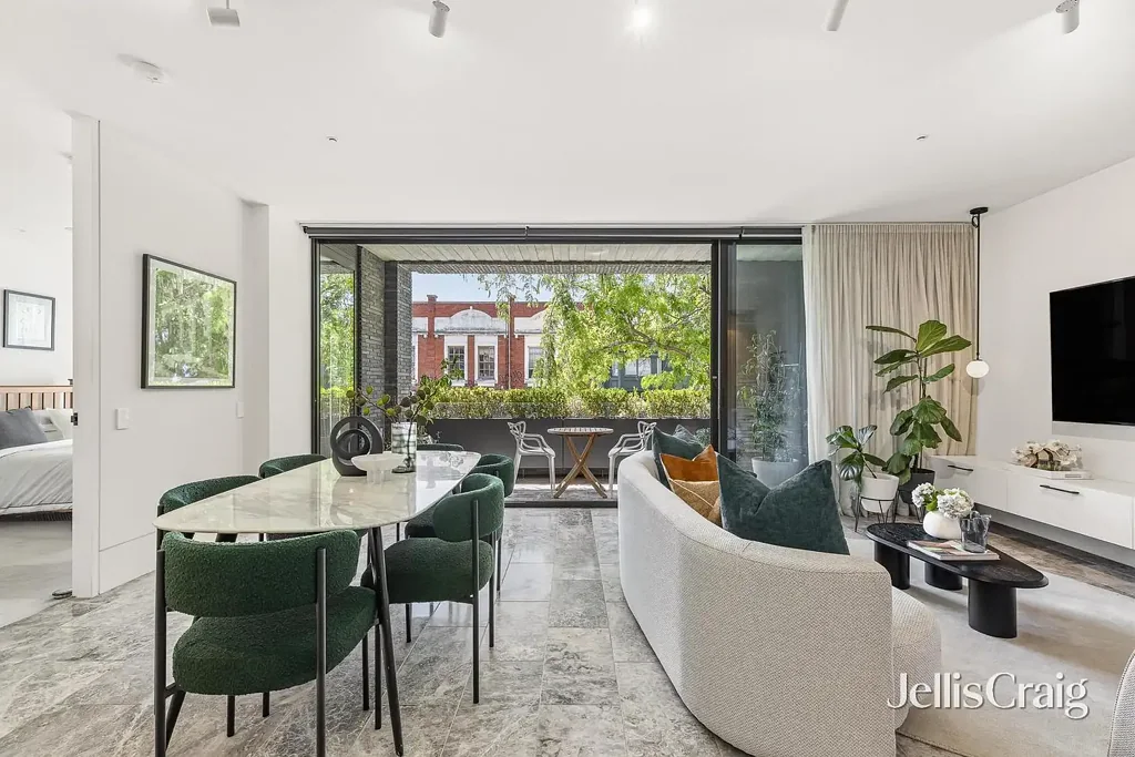Elwood 2 Slaapkamer Refined Luxury Apartment in Iconic Elwood House