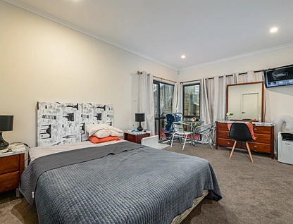 24 Eric Gifford Drive, Ranui, Waitakere City, 6 Bedrooms, 4 Bathrooms, House
