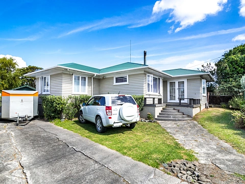 Huapai 3房  Huapai Town Centre Zoning 869sqm (approx)