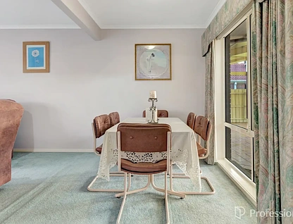 24 Golden Way, Hillside, VIC 3037, 3 ਕਮਰੇ, 2 ਬਾਥਰੂਮ, House